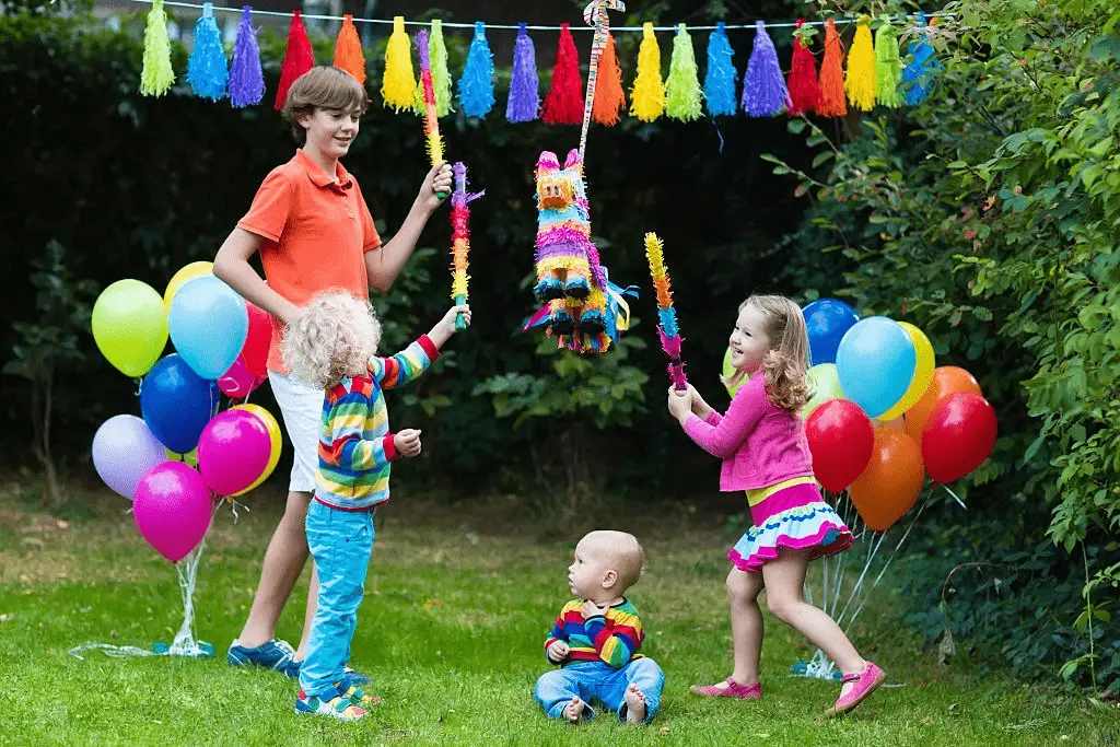 piñata fiesta infantil