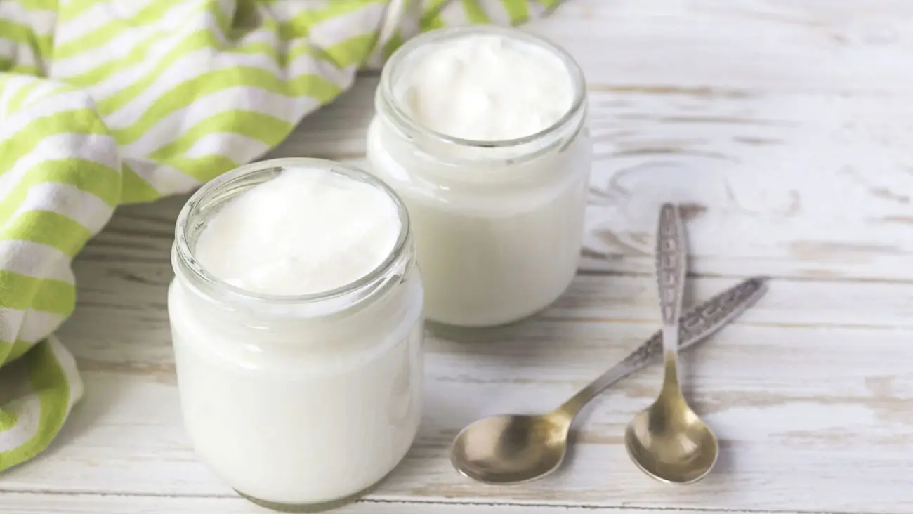Cómo hacer yogur casero con o sin yogurtera