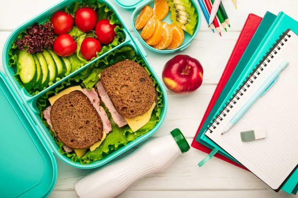 Sandwiches y bocadillos almuerzo escolar