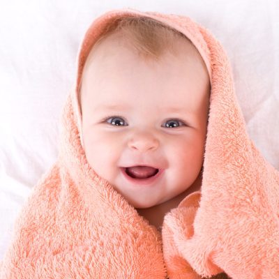 Cómo secar a un bebé correctamente