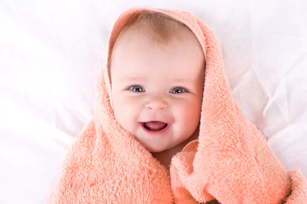 Cómo secar a un bebé correctamente
